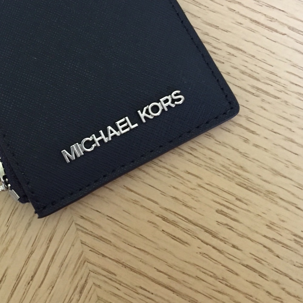 Michael Kors Navy Leather Card Holder Case - Picture 5 of 9
